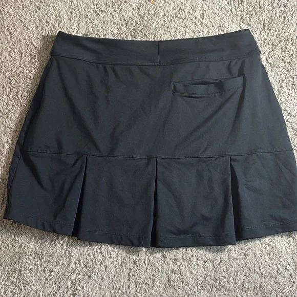 SOLD Nike small black golf skirts pleaded dry fit athletic women’s pocket sports - Picture 6 of 7